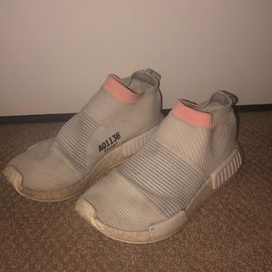 Adidas slip on sneaker